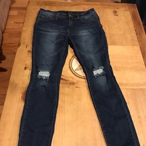 NWT Rock & Royal skinny jeans